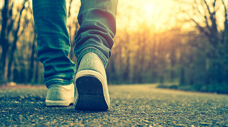 轻盈之心，不要把事情看得那么沉重，许多事情会不断变化，会过去的