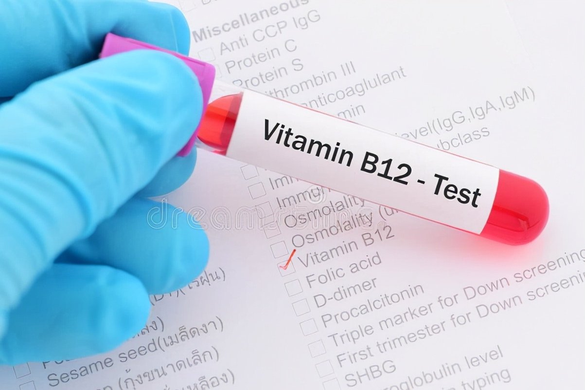 维生素B12 （只有素食主义者才需要补充B12 吗？）